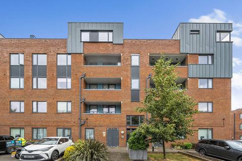 Artisan Place, Harrow Weald, Harrow, HA3 2 bed flat for sale