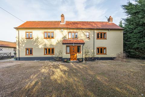 Foxhole, Saxlingham Thorpe, NR15 6 bed detached house for sale