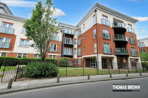 Orchard Grove, Orpington 2 bed flat for sale