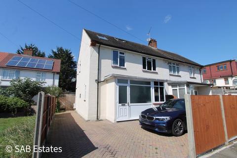 6 bedroom semi-detached house for sale