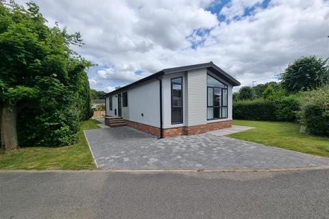 Juggins Lane, Earlswood, Solihull 2 bed park home for sale