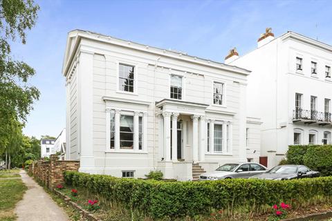 Regency Lodge, 69 Pittville Lawn... 2 bed flat for sale