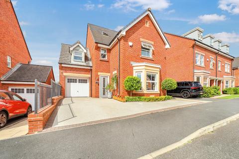 5 bedroom detached house for sale