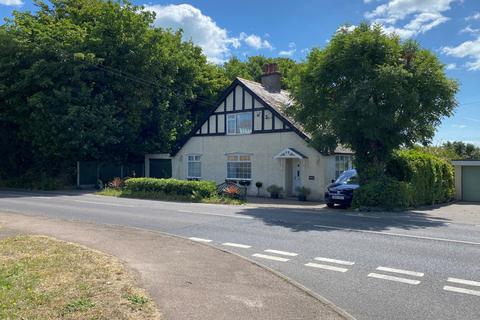 Dover Road, Ringwould, CT14 3 bed detached house for sale