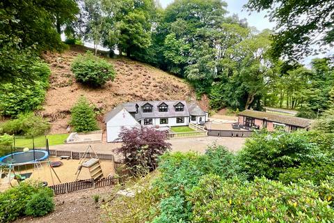 Stone Road, Tittensor, ST12 5 bed detached house for sale