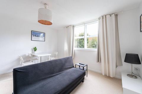 Ravensworth Court, Fulham Broadway... 2 bed flat for sale