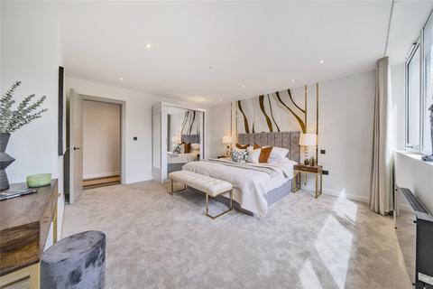 Rosemount Avenue, Surrey KT14 2 bed flat for sale