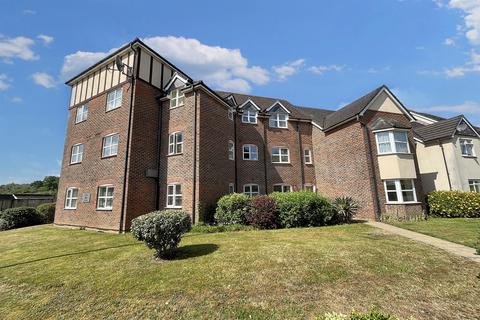 Verwood 2 bed flat for sale