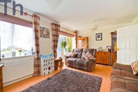 Newport PO30 3 bed detached house for sale