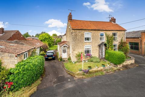 North Street, Nettleham, Lincoln... 4 bed semi
