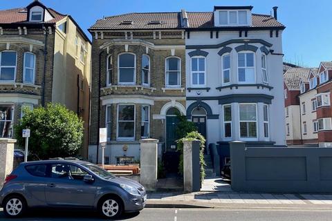 Granada Road, Southsea 2 bed apartment for sale