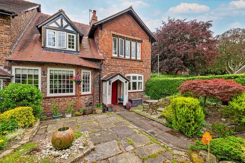 Hillcliffe Road, Walton, Warrington 4 bed cottage for sale