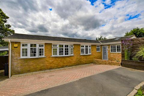 4 bedroom detached bungalow for sale