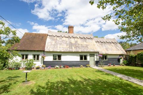 Holders Green, Lindsell CM6 3 bed cottage for sale