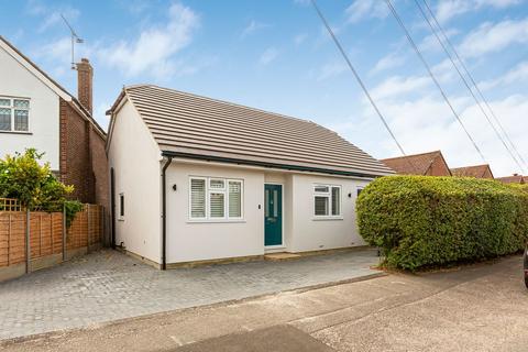 School Road, Ashford, TW15 3 bed detached bungalow for sale