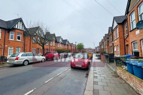 Rosslyn Crescent, Harrow HA1 2 bed maisonette for sale