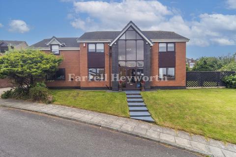 The Knowle, Blackpool FY2 5 bed detached house for sale