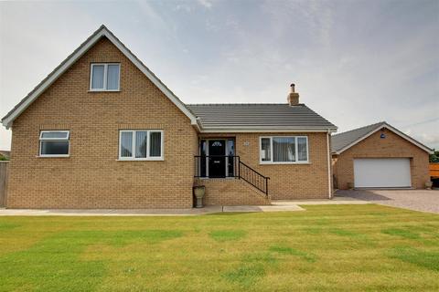2 bedroom detached house for sale