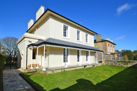 Spencer Road, Ryde 7 bed detached house for sale