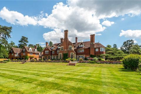 Framewood Road, Stoke Poges 2 bed apartment for sale