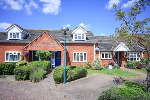 2 bedroom terraced bungalow for sale