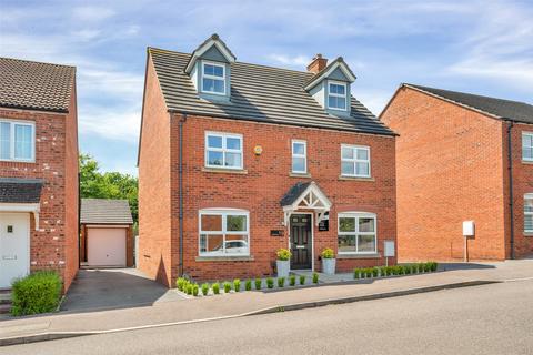 5 bedroom detached house for sale