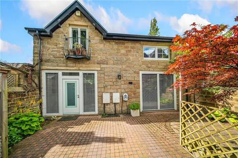 York Place, Harrogate, North Yorkshire 2 bed detached house for sale