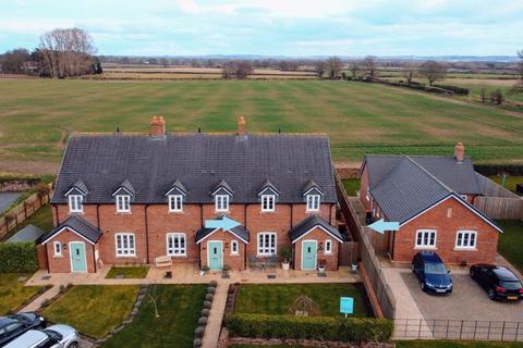 The Stackyard, Telford TF6 3 bed end of terrace house for sale