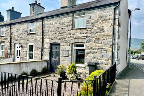 Tyddyn Terrace, Llanrwst 2 bed house for sale