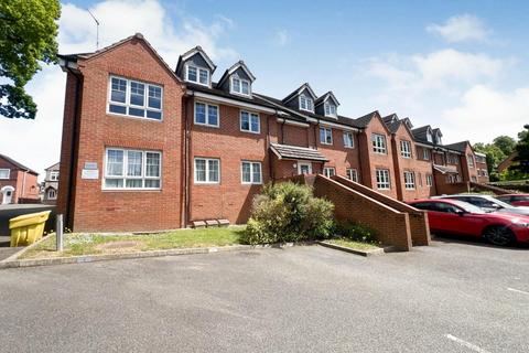 Harlequin Court, 11 The Avenue... 2 bed flat for sale