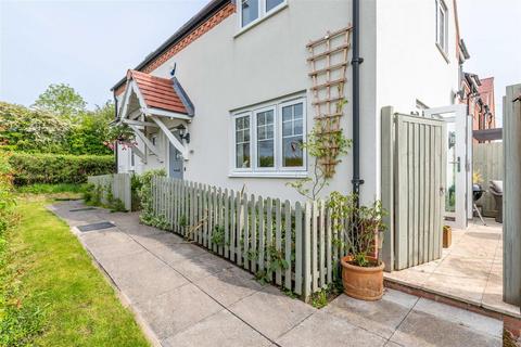 Ashby Road, Loughborough LE12 3 bed end of terrace house for sale