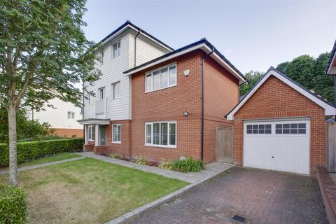 Froxfield Way, High Wycombe HP11 4 bed detached house for sale