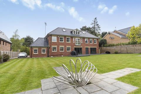 Barry Rise, Altrincham WA14 7 bed detached house for sale