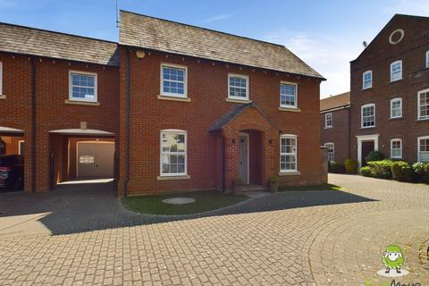 4 bedroom link detached house for sale