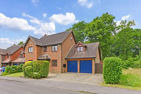 6 bedroom detached house for sale