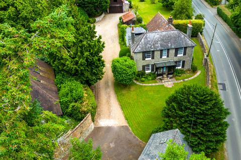Stane Street, Pulborough, RH20 5 bed detached house for sale