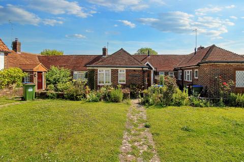 Barn Close, Kingston 2 bed bungalow for sale