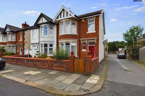 Second Avenue, Blackpool, FY4 3 bed semi