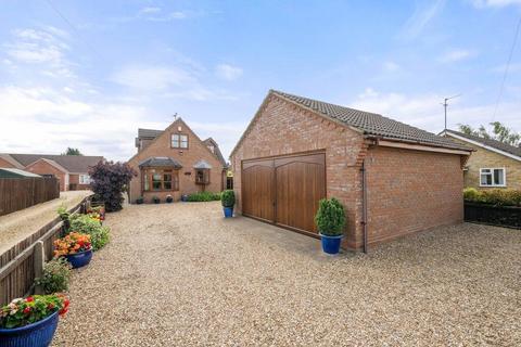 North Parade, Holbeach, PE12 7AJ 4 bed detached house for sale