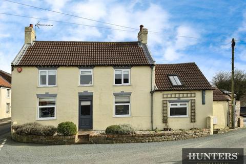 Gillus Lane, Bempton, Bridlington 3 bed detached house for sale