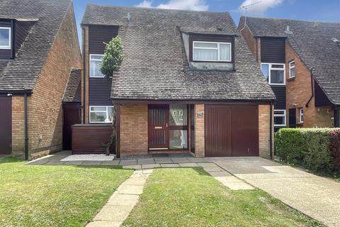 West Chiltern, Woodcote Reading RG8 3 bed link detached house for sale