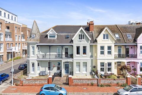 New Parade, Worthing 1 bed flat for sale