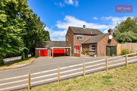 The Shrubbery, Elford, Tamworth, B79 3 bed detached house for sale