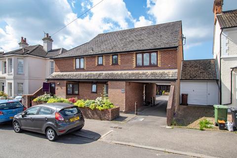 Dorset Road, Tunbridge Wells, TN2 1 bed flat for sale