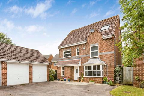 Coopers Close, Littleworth, OX33 6 bed detached house for sale