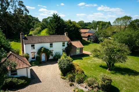 Seething Fen 5 bed detached house for sale