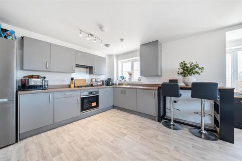 1 Pictor Drive, Margate 2 bed apartment for sale