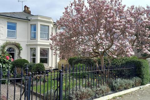 St. Marks Road, Gosport PO12 5 bed detached house for sale