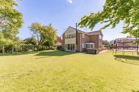 Lowestoft Road, Gorleston 5 bed detached house for sale