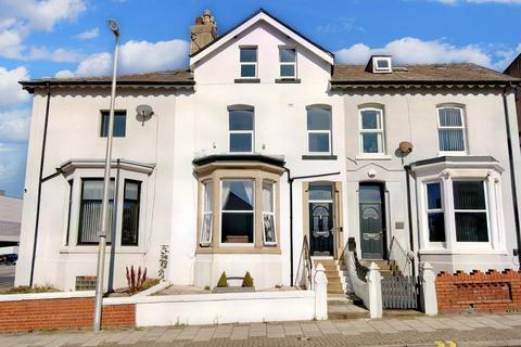 Adelaide Street, Blackpool FY1 7 bed terraced house for sale